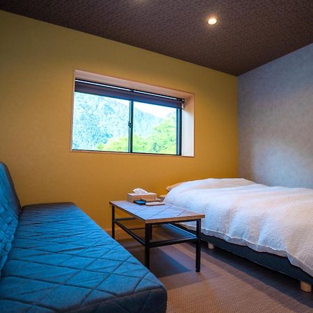 Locomotion Coffee And Bed Tateyama  Exterior foto